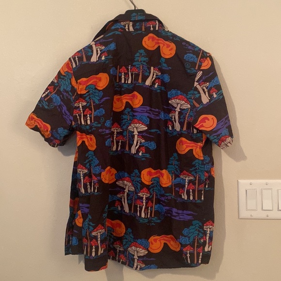 Neff Short Sleeve Men's Shirt - Picture 4 of 4